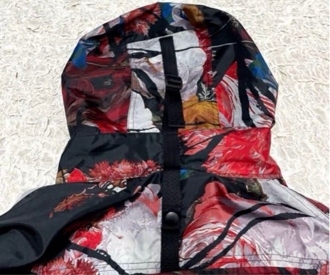 【美品】即完売 NIKE NSW フローラル ポンチョ 総柄 TECH PACK