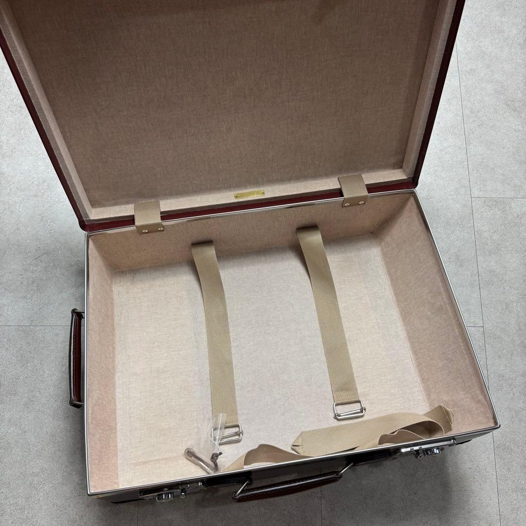 グローブトロッター キャリーオン レザー キャリーケース