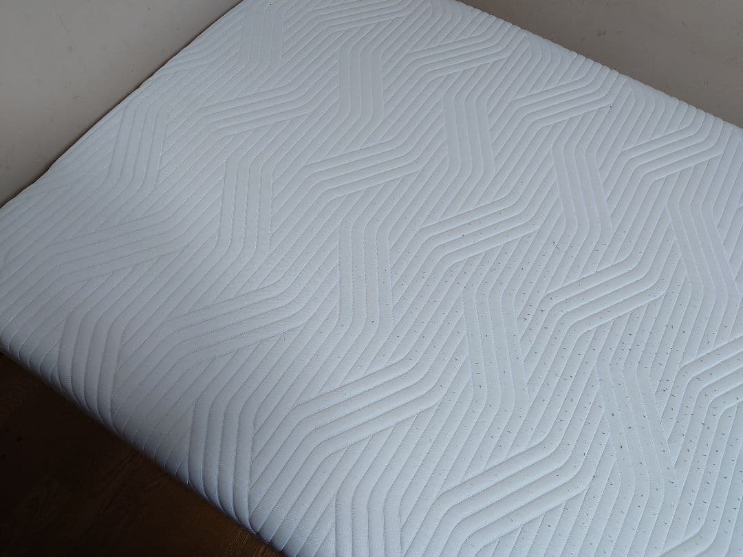 【美品】テンピュール センセーションリュクス 30 セミダブル マットレス