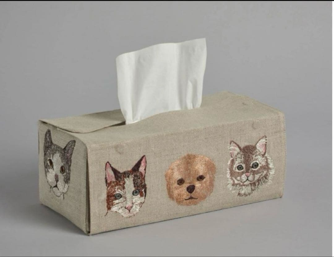 最終値下げ！コーラルアンドタスク ティッシュカバー　Cats and Dogs