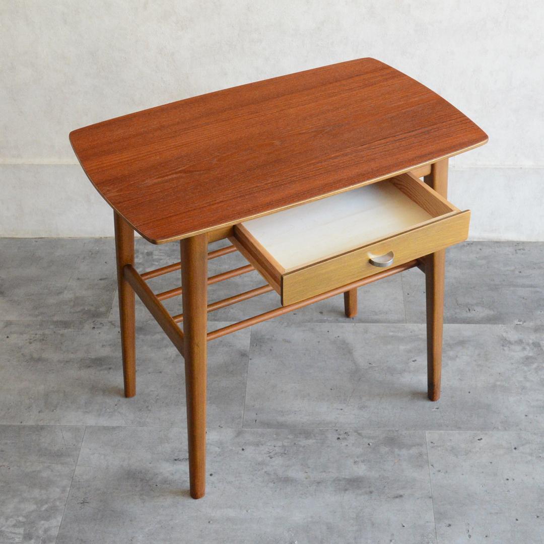 デンマーク 北欧ヴィンテージ 抽斗付 サイドテーブル 北欧家具 ナイトテーブル