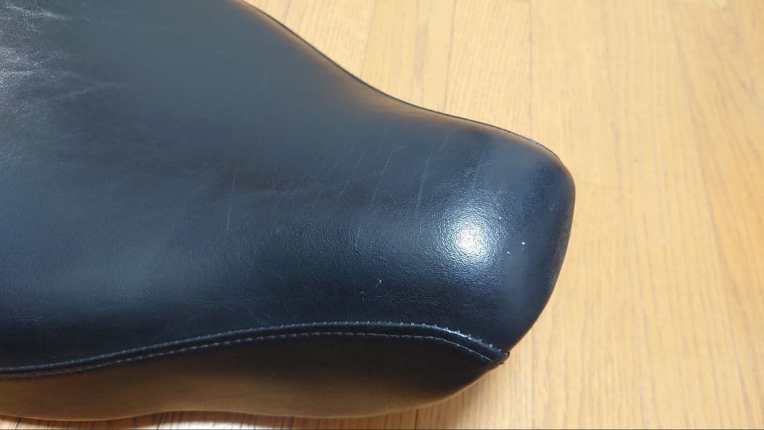 Nas様用 ハーレー スポーツスター 純正バッドランダーシート