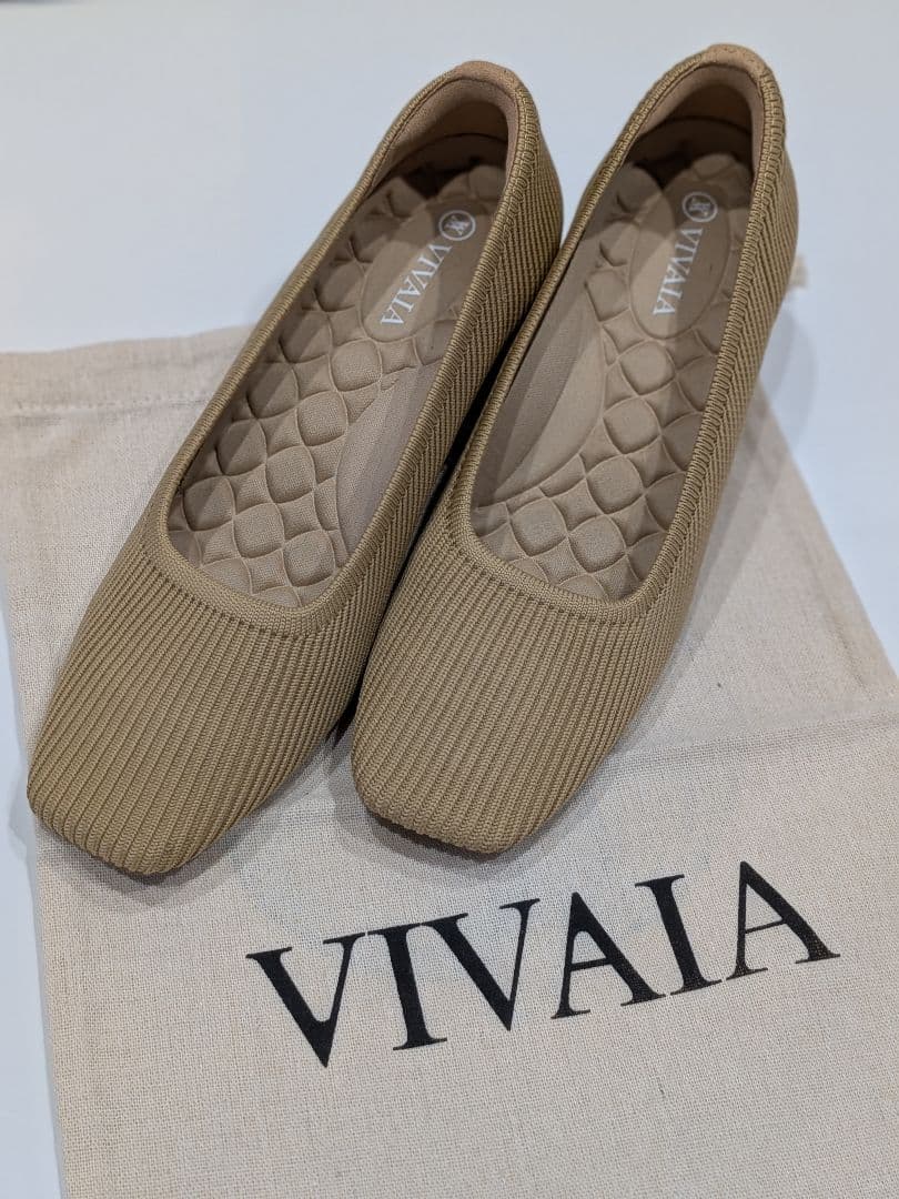 【極美品】VIVAIA ベージュ パンプス