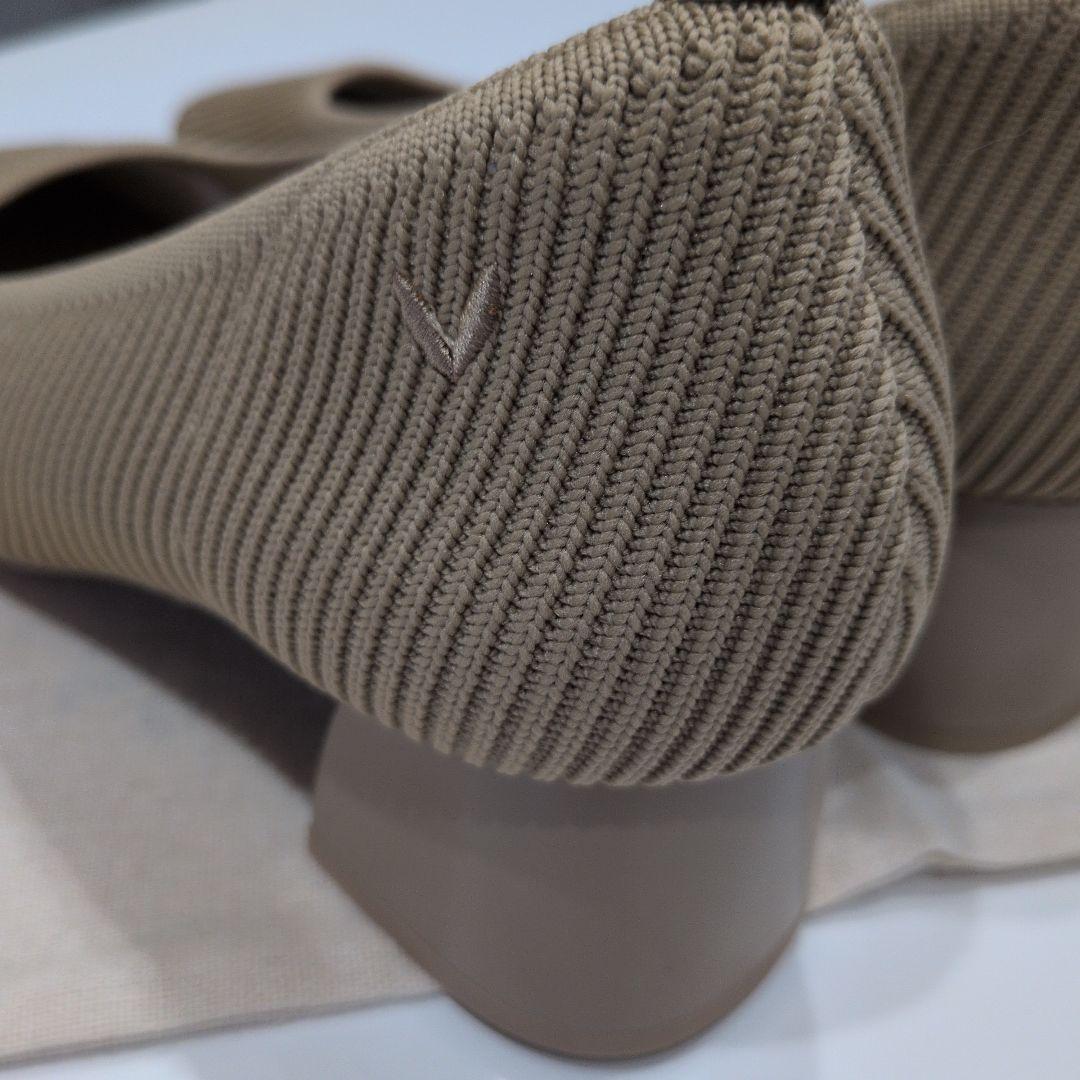 【極美品】VIVAIA ベージュ パンプス