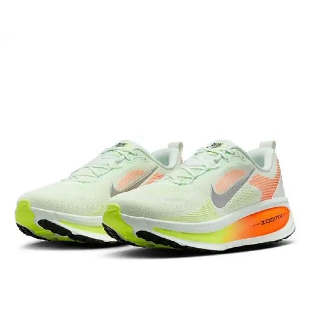 Nike VOMERO 18 ランニングシューズ