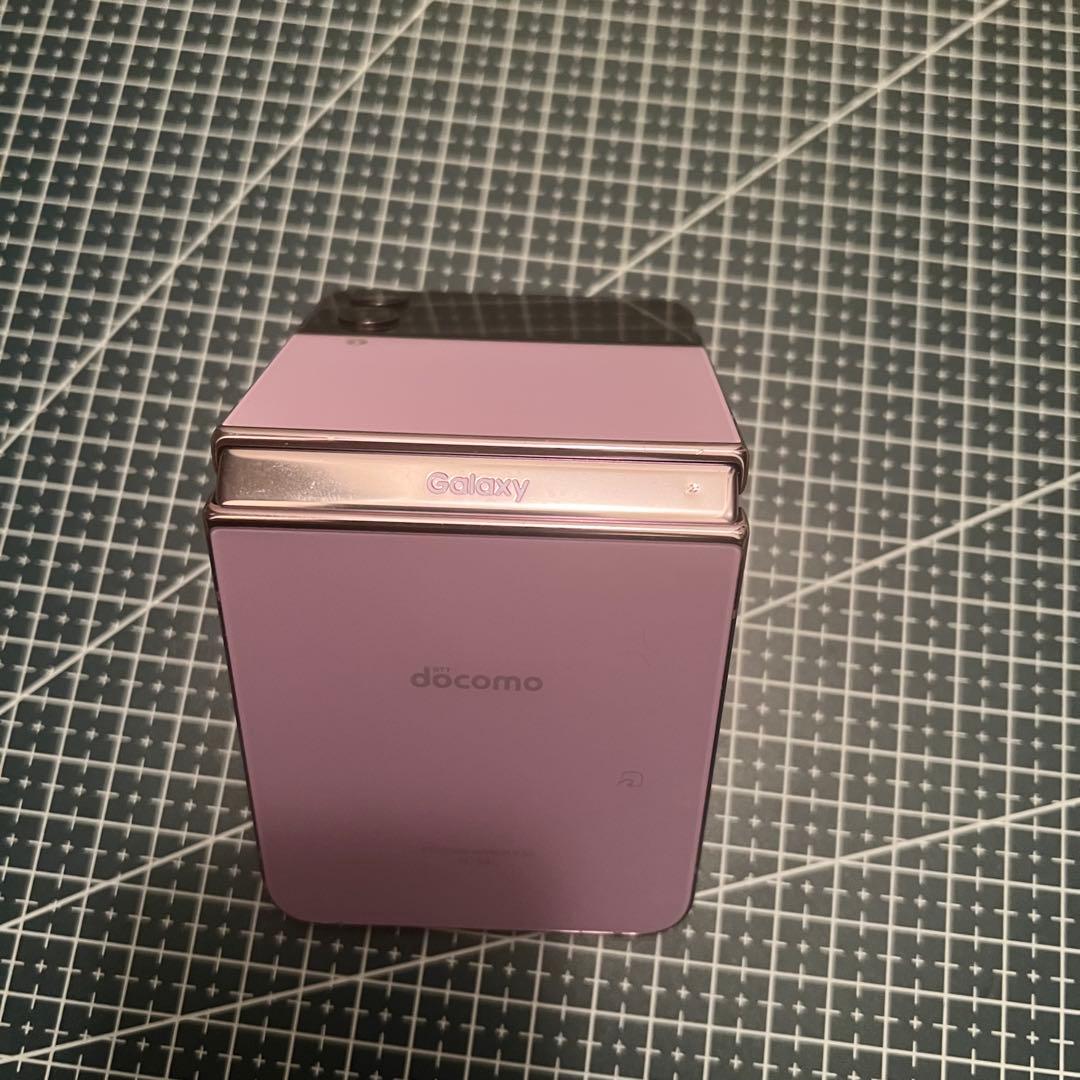 かなり綺麗　Samsung Galaxy Z Flip4 国内版sc-54c 紫