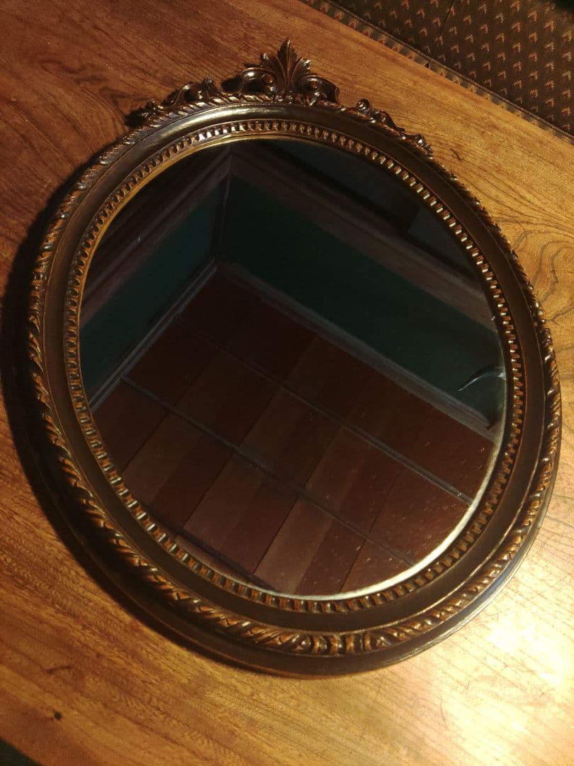 美品　ウォールミラー　オーバルミラー　イタリア製　壁掛け　鏡　ヴィンテージ　希少