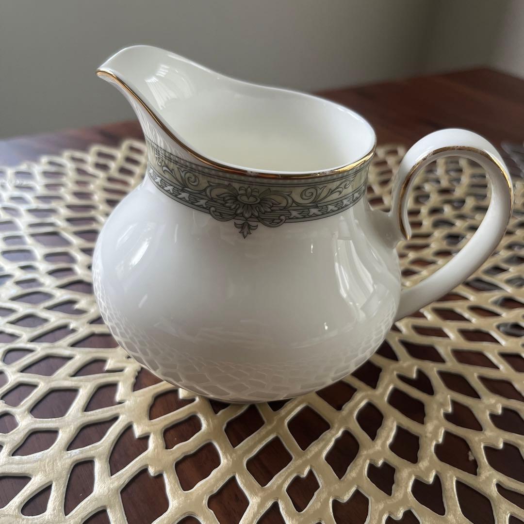 ロイヤルドルトン　ティーセット　6客