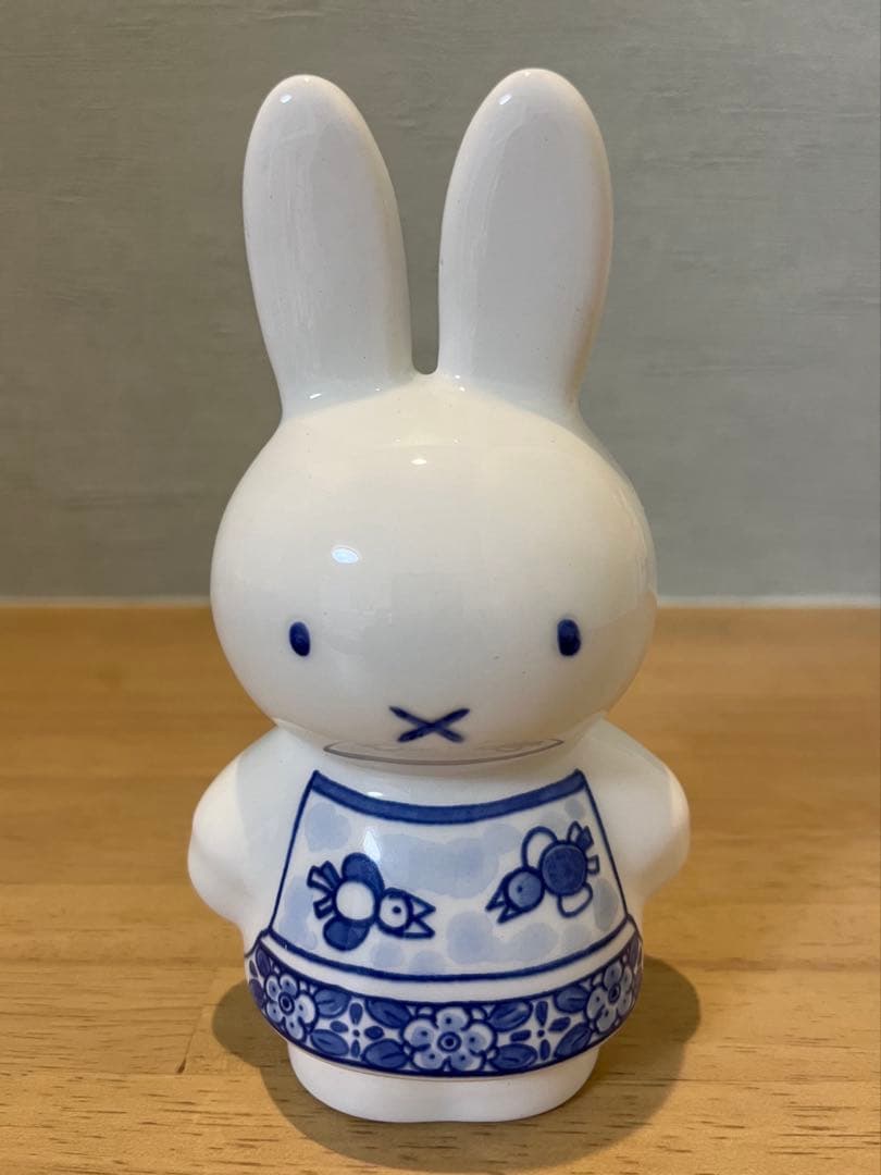【限定品】ミッフィー　大阪関西万博　陶器　ロイヤルデルフト　スタチュー