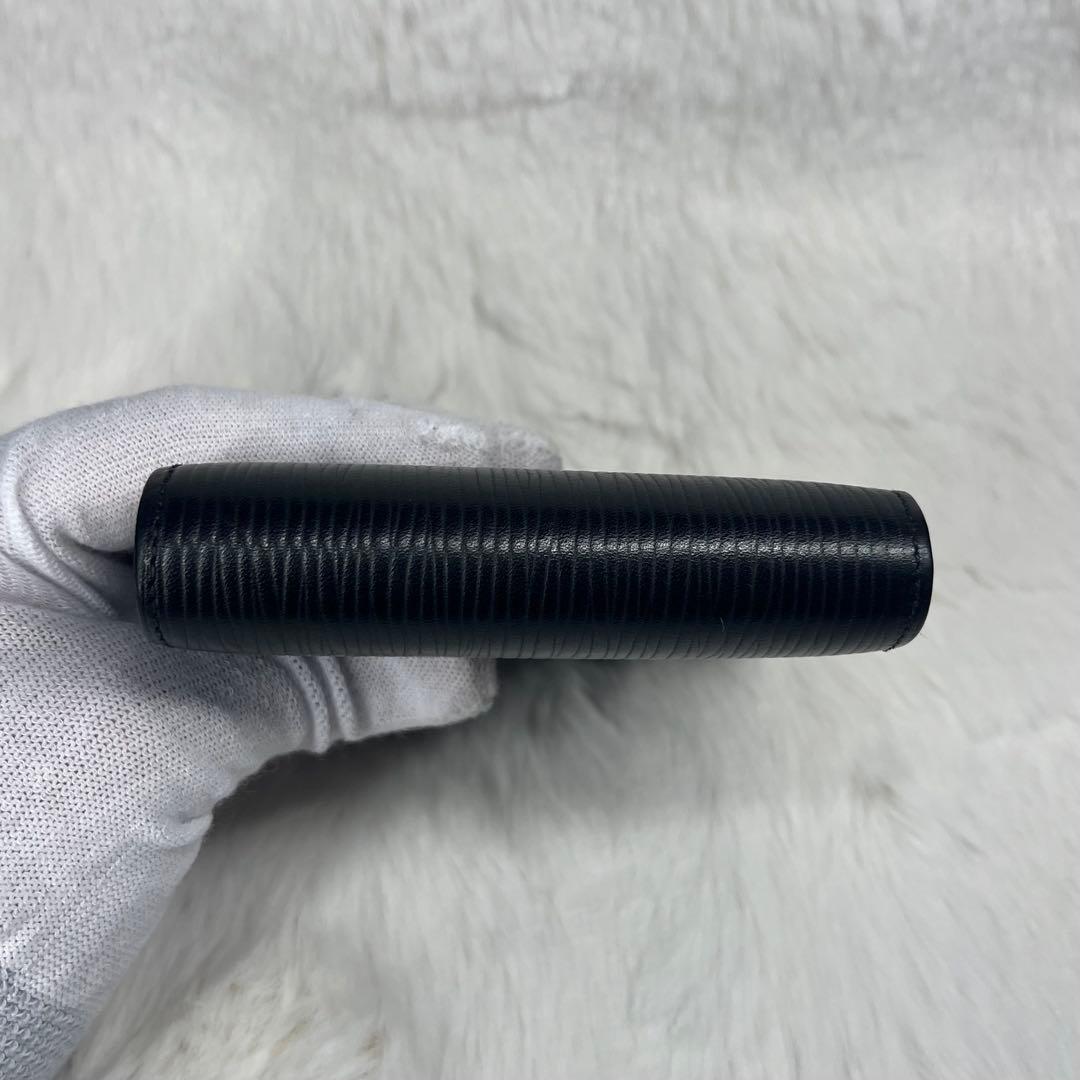 【極美品】Louis Vuitton ブラック 二つ折り財布