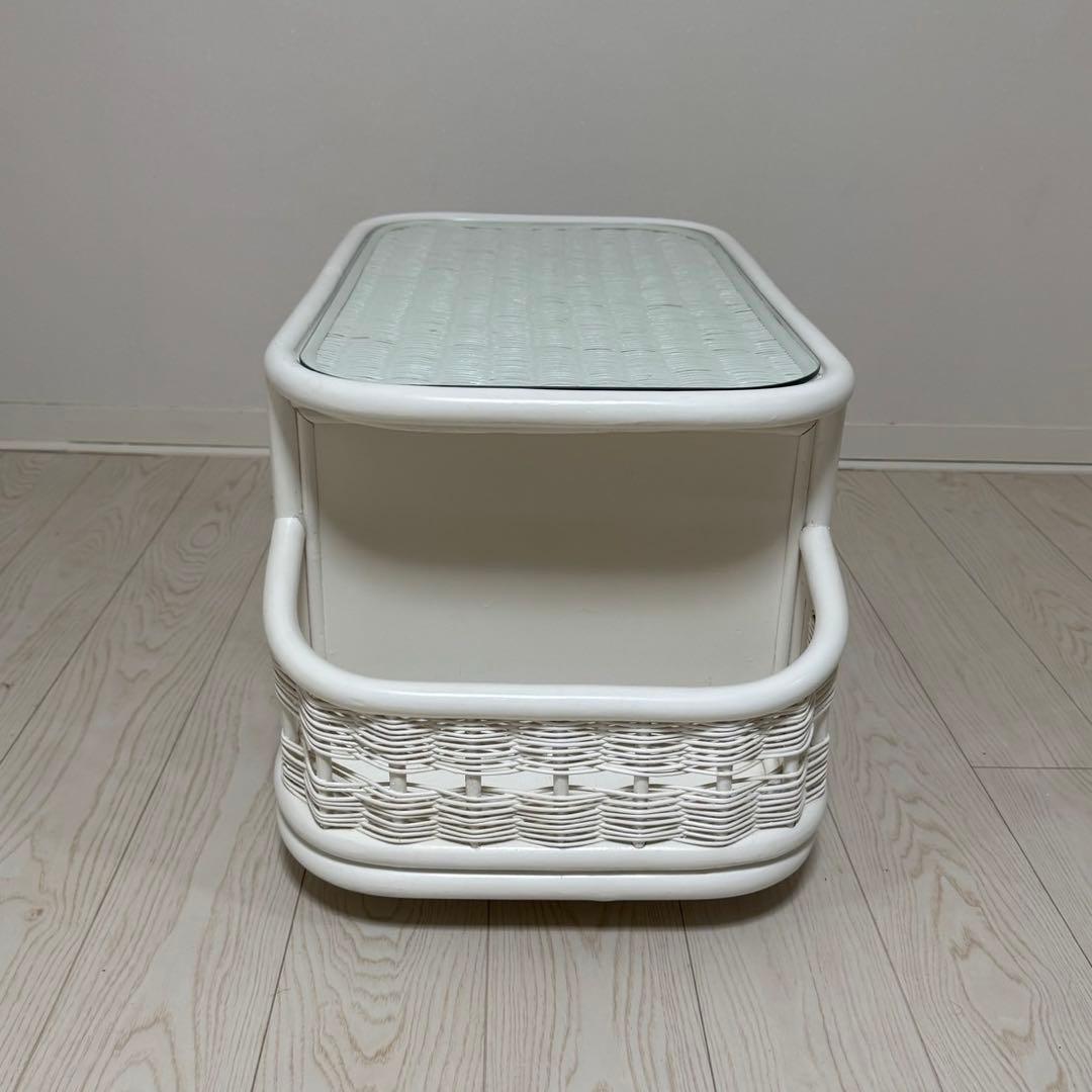 ホワイトラタンアンティークガラスローセンターテーブル