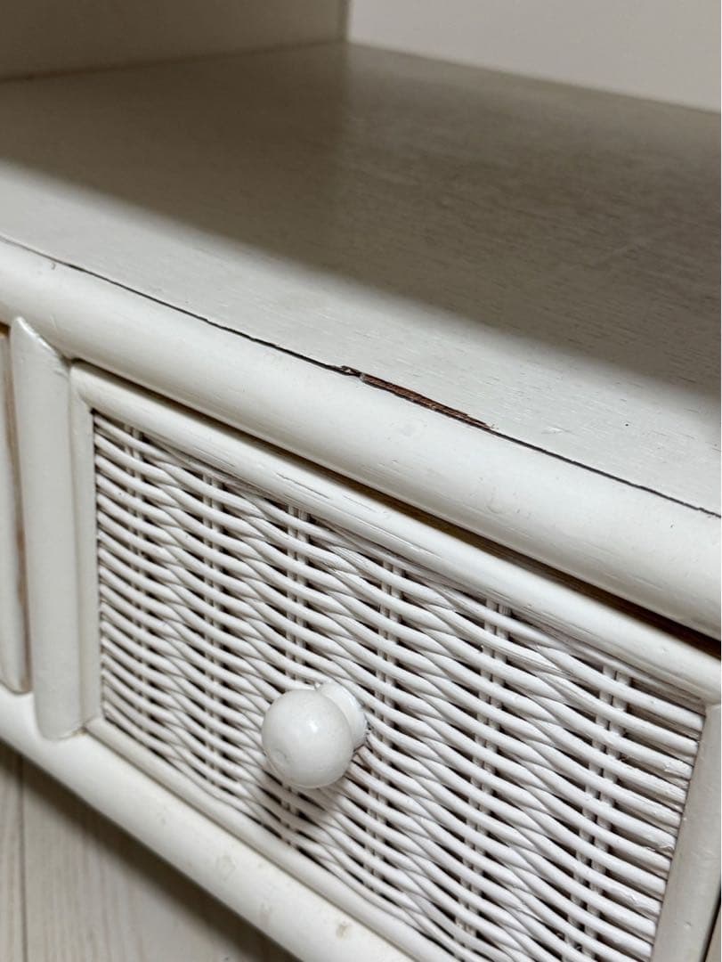 ホワイトラタンアンティークガラスローセンターテーブル