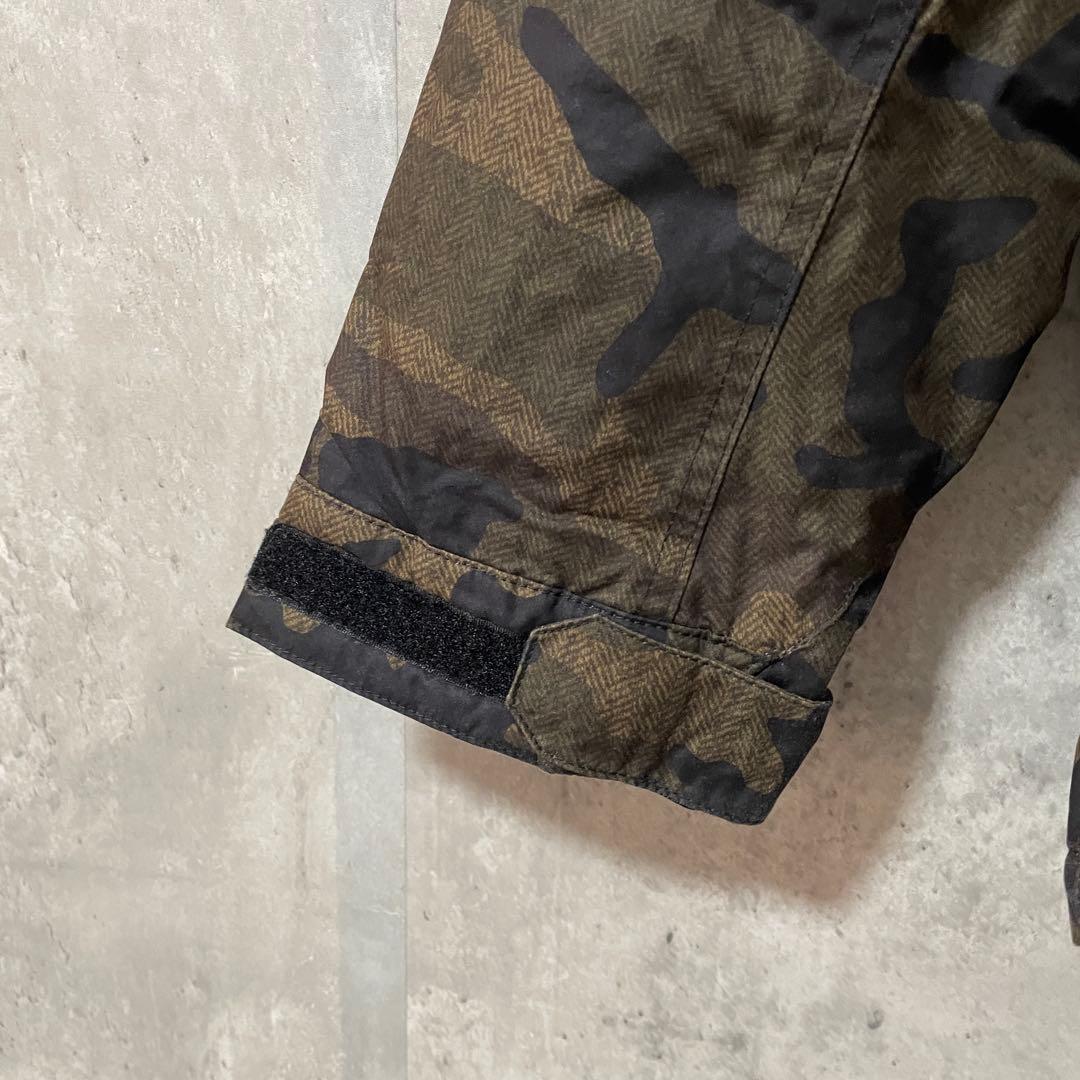 Burtonバートンスキーウェアスノーボードジャケットパーカーフード付迷彩カモ柄