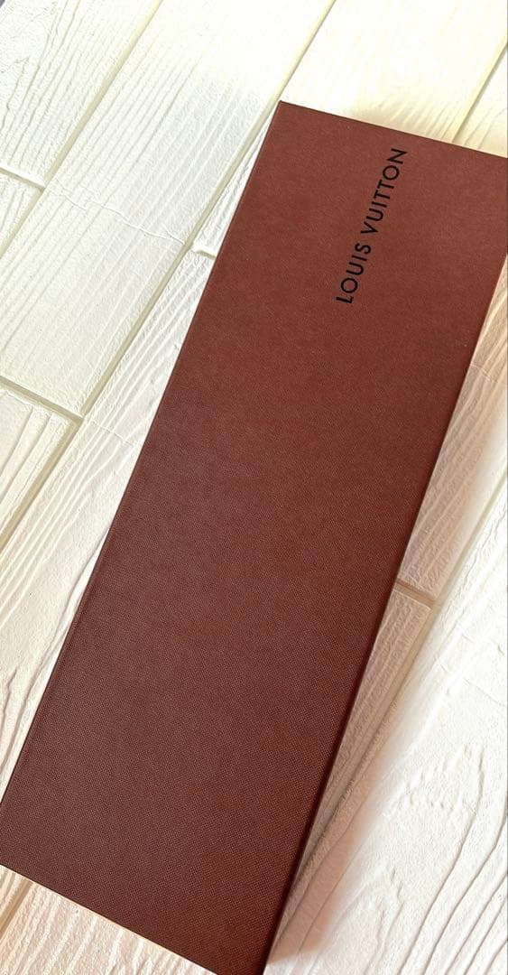 パ*ラ様 LOUIS VUITTON グレー ネクタイ　新品