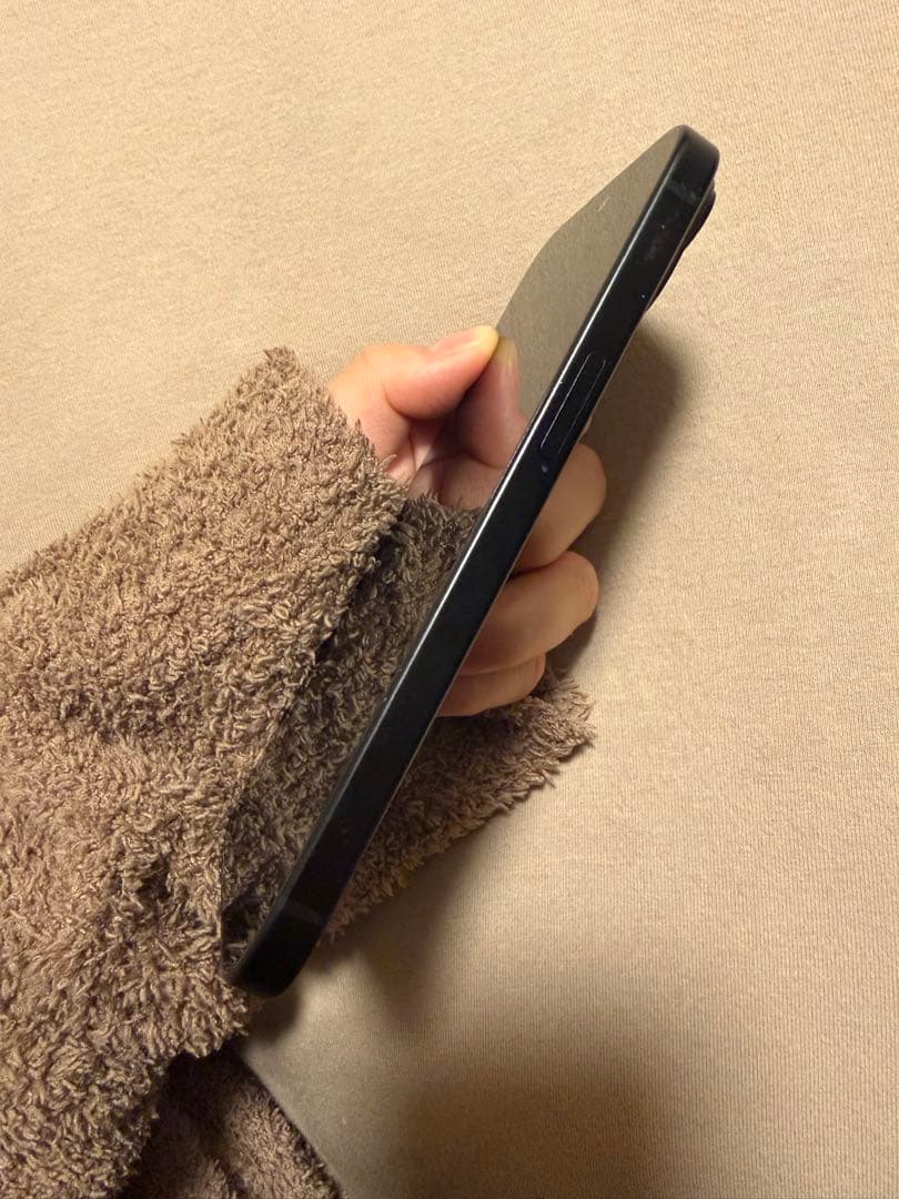 スマートフォン本体 iPhone15 256GB