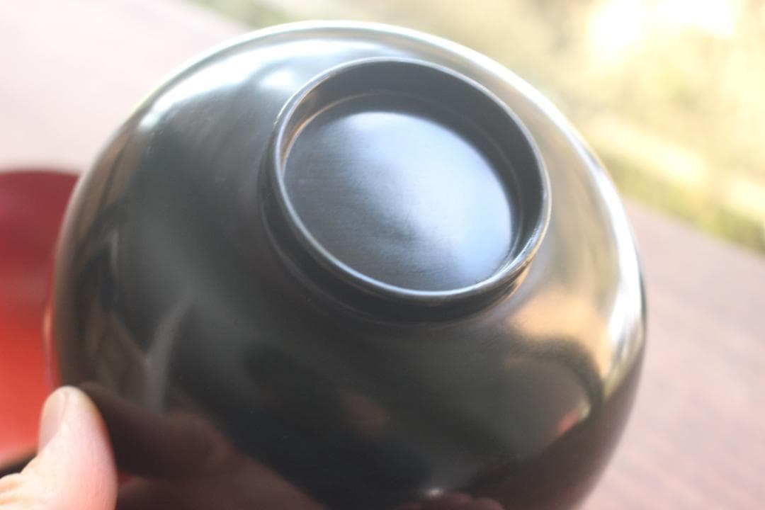 デッドストック！風情ある青塗地に優美な沈金草花文の映えるお椀2点（検輪島塗沈金椀