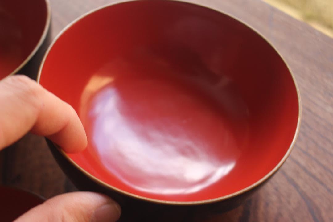 デッドストック！風情ある青塗地に優美な沈金草花文の映えるお椀2点（検輪島塗沈金椀