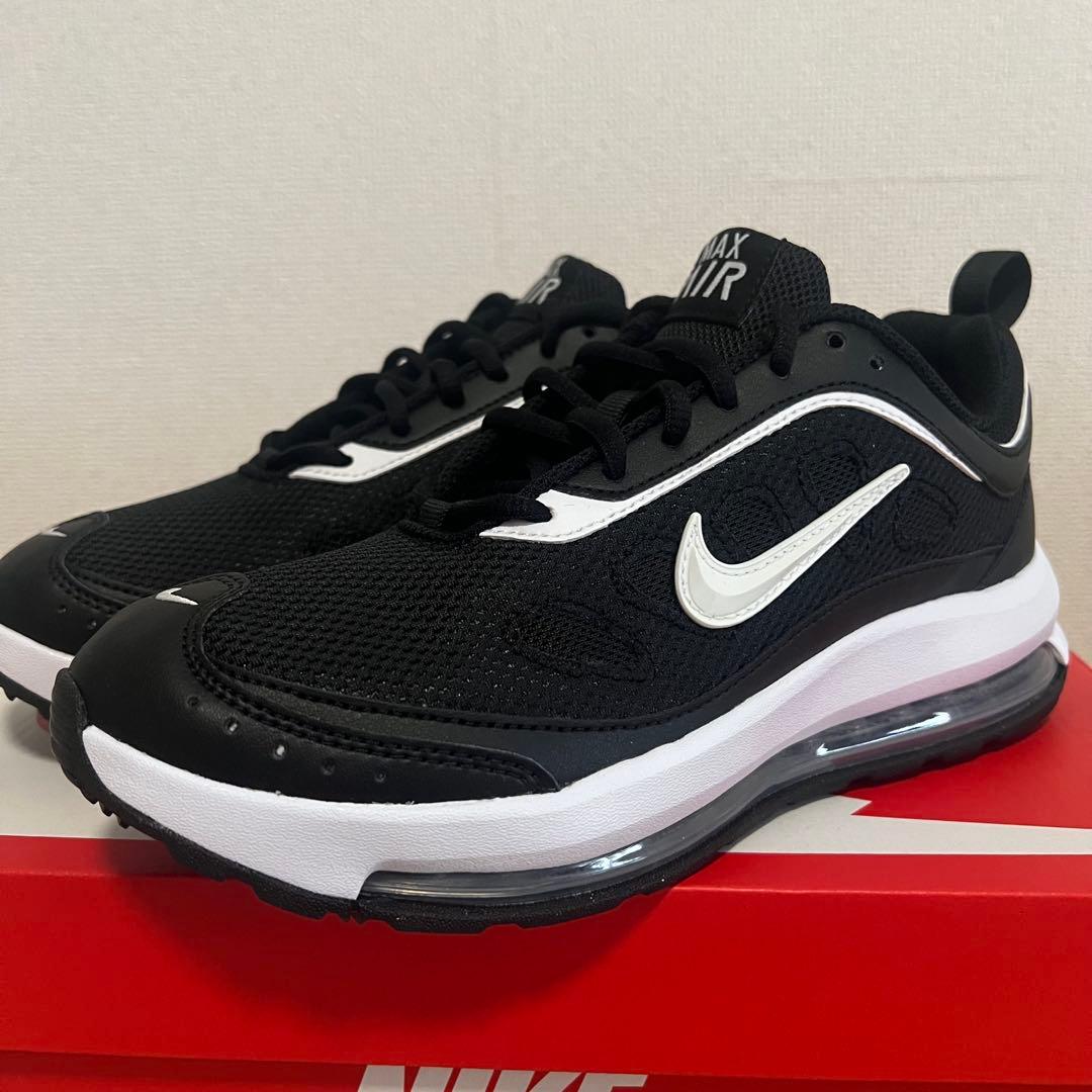 NIKE エアマックス ブラック/ホワイト