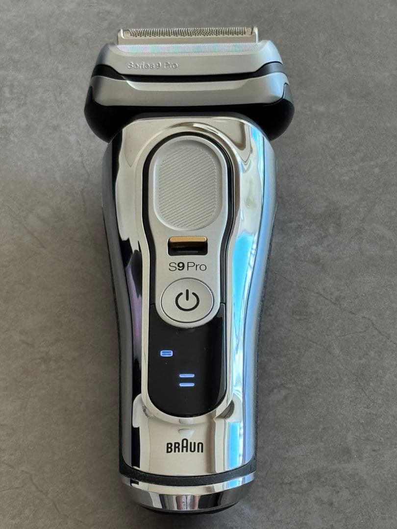 ブラウン　Braun s9pro　電気シェーバー