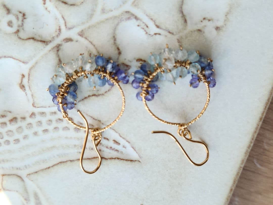 キラキラリングピアス　ブルーグラデーション　14kgf