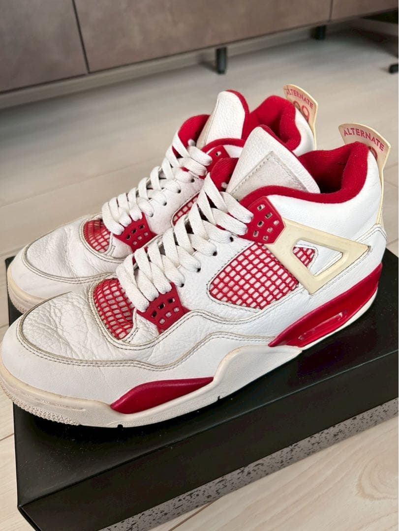 Air Jordan 4 Alternate ホワイト/レッド