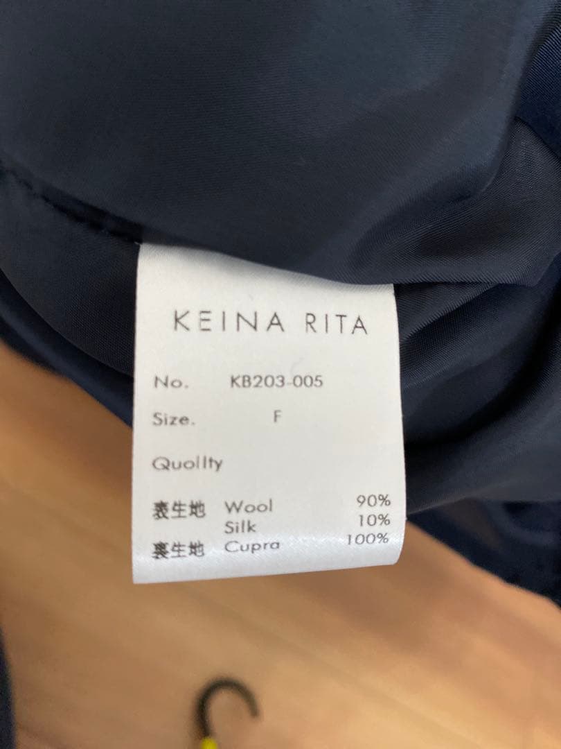 ケイナリタ　ブラウス