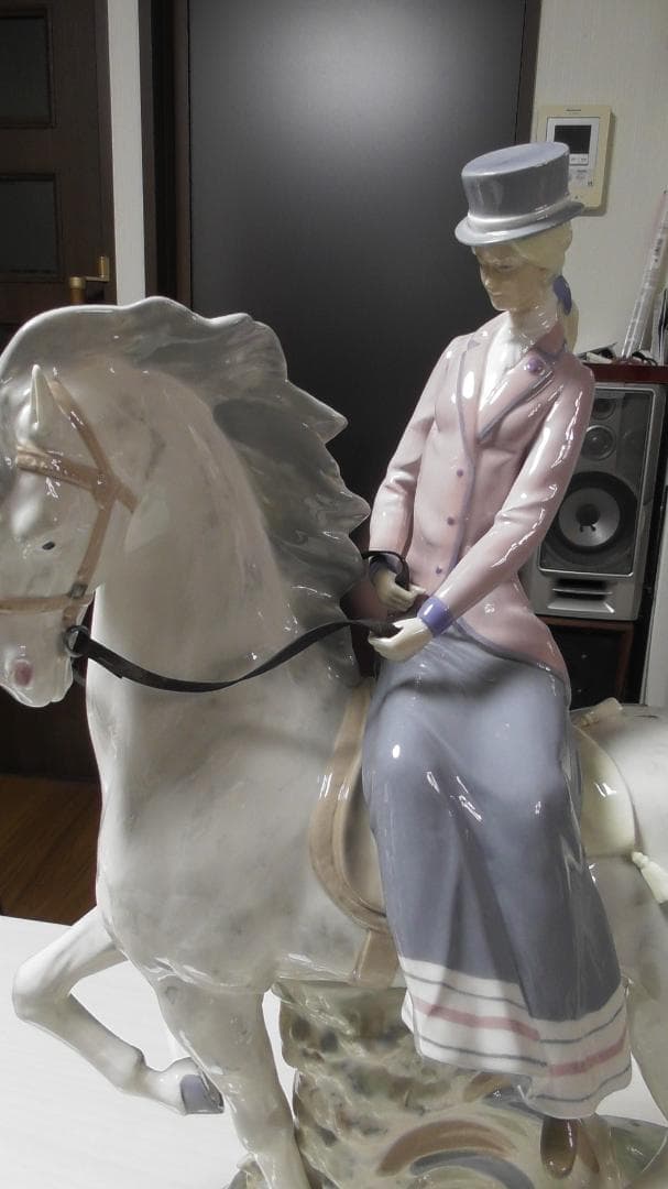 たか　REX　VALENCIA【白馬に乗る貴婦人】3　リアドロ 　Ｌ495