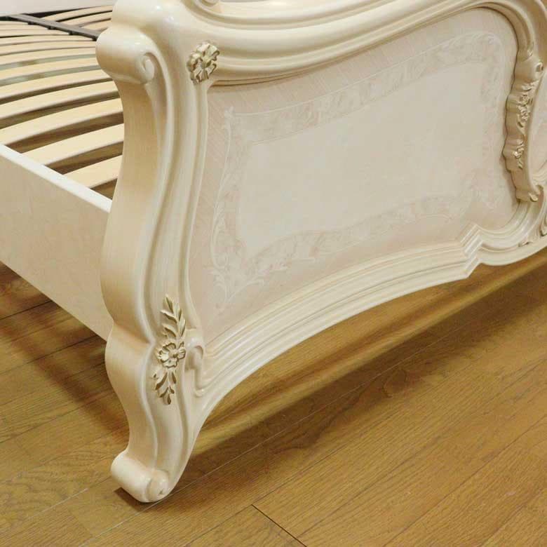 サルタレッリ ソブラナ ベッドフレーム クイーンベッド ピンク イタリア