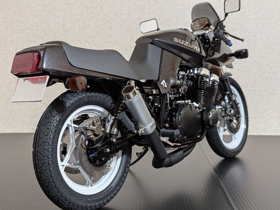 【メル64289】タミヤ 1/6 スズキ GSX1100Sカタナ【完成品】