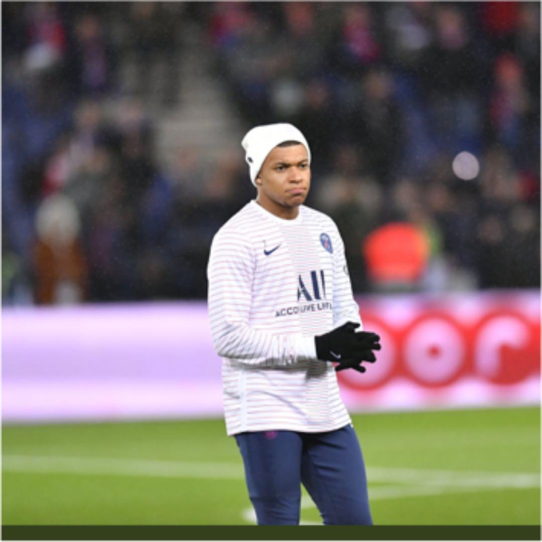 パリサンジェルマン　トレーニング　プレマッチ ユニフォーム