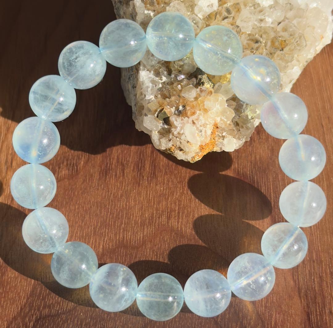 ＊高品質 天然石アクアマリンビーズブレスレット　珠11cm 腕周り約17cm