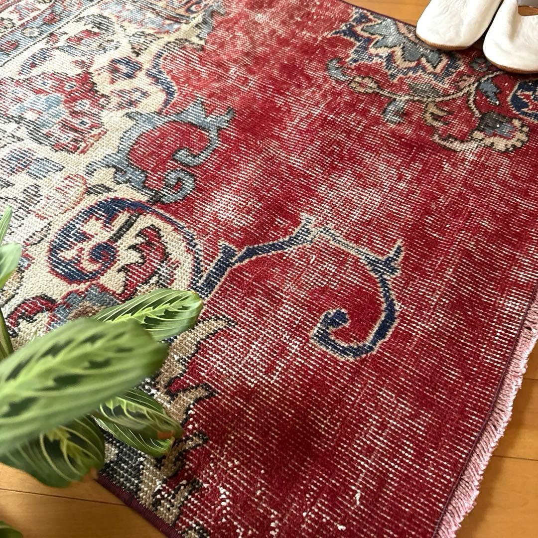 78×115アンティークレッド　ボタニカル　トルコヴィンテージラグ