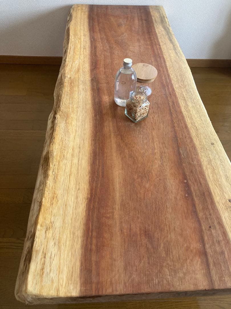 送料込○太いラインが美しいモンキーポッド貴重な一枚板テーブル天板