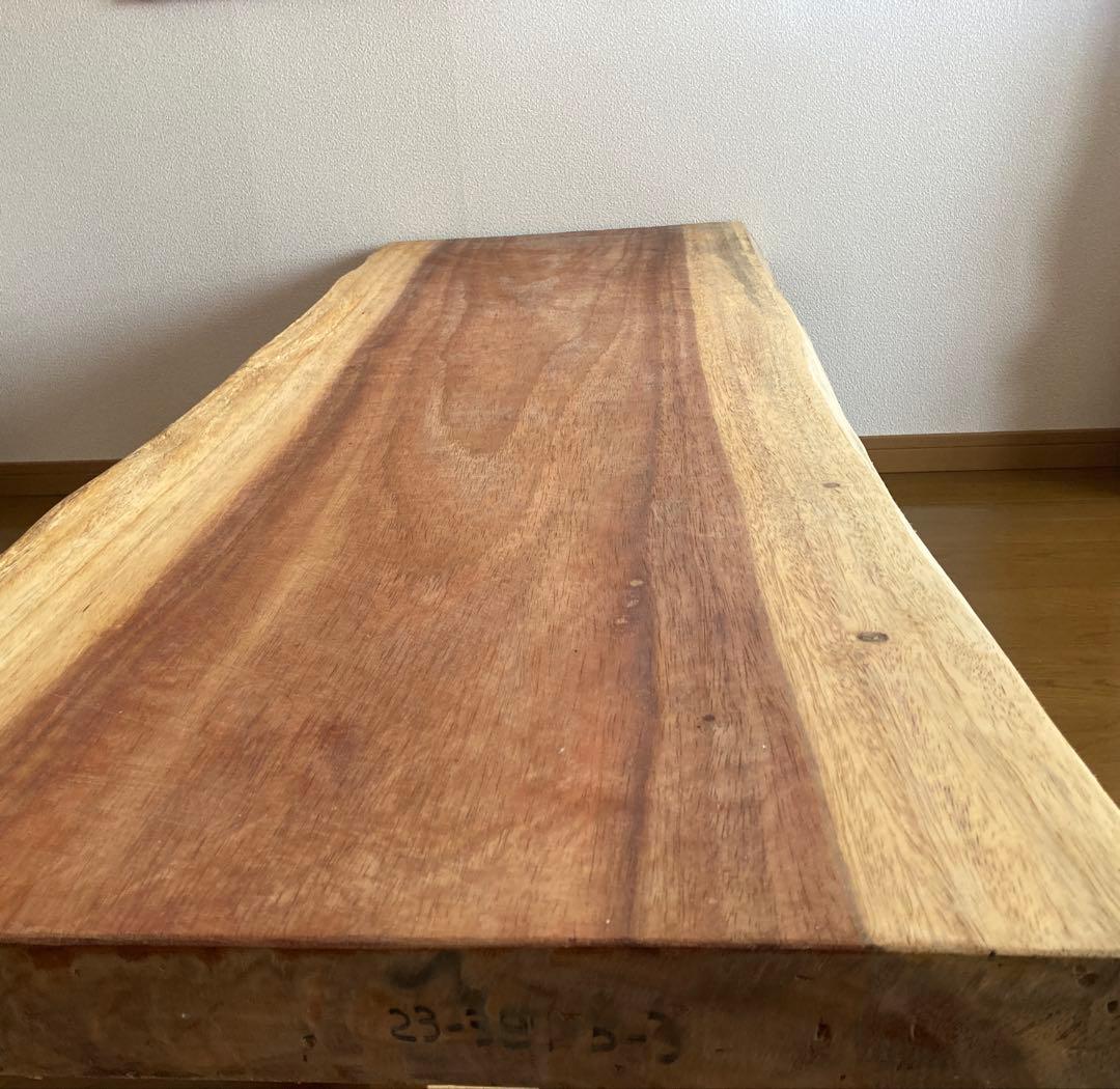 送料込○太いラインが美しいモンキーポッド貴重な一枚板テーブル天板