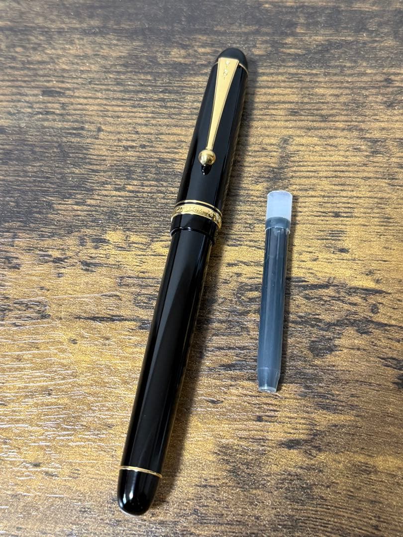 新品未使用　2005年製　74 SMニブ (軟中字) 14金　ゴールド　万年筆