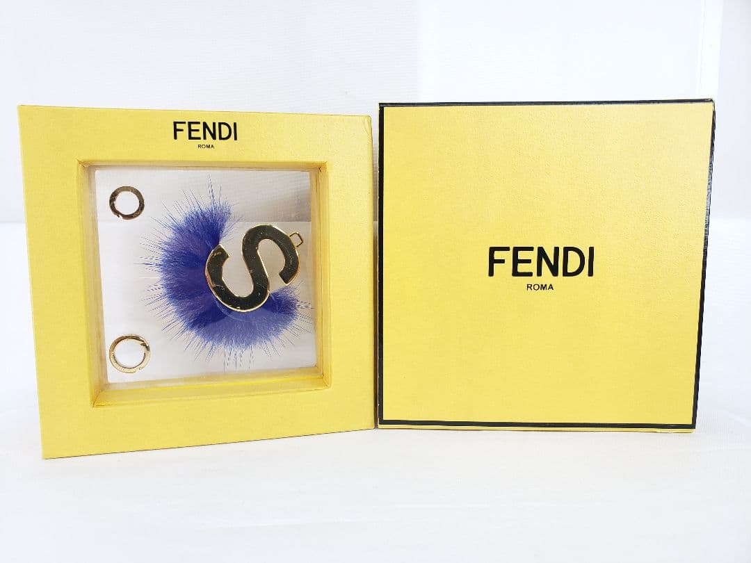 ［フェンディ］ABClick バッグチャーム　ブルーファーS 中古美品    s