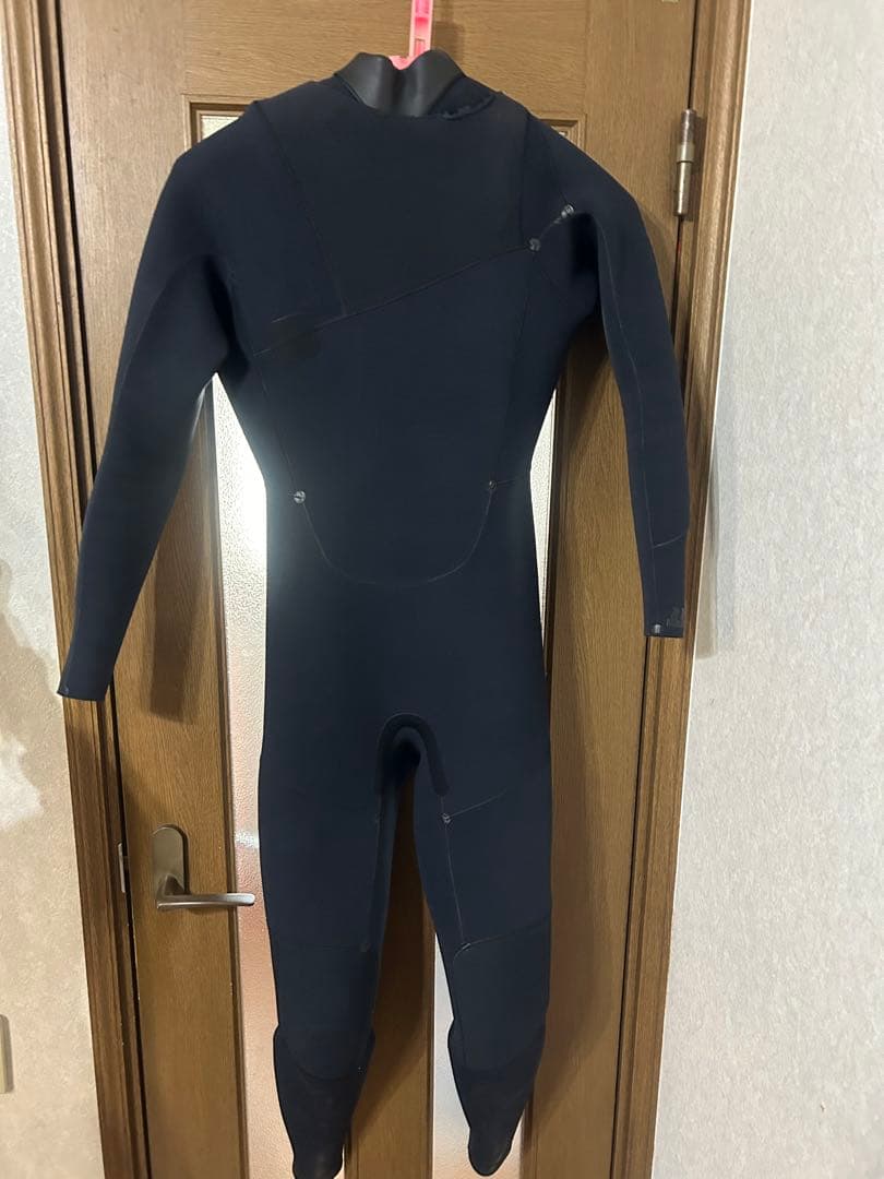 DOVE(ダブ) サーフィン　 ウエットスーツ　3mmジャーフル