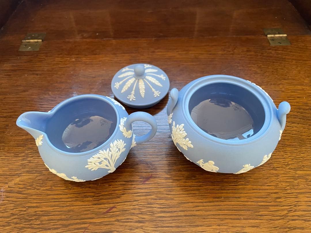 釉薬付きの使いやすいタイプ　ウェッジウッド ジャスパー