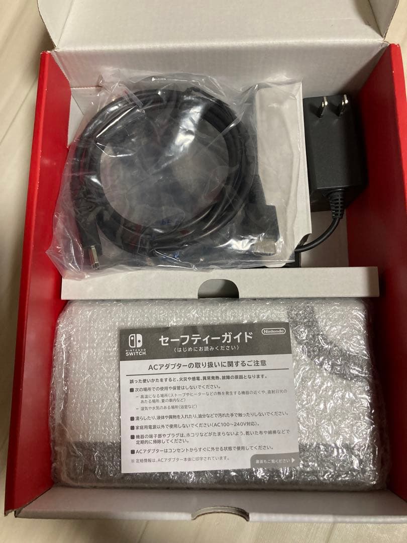 Nintendo Switch　有機ELモデル　ホワイト