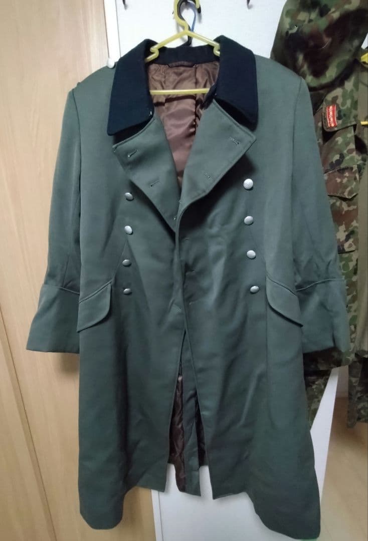ドイツ国防軍コート　　制帽　勲章付き