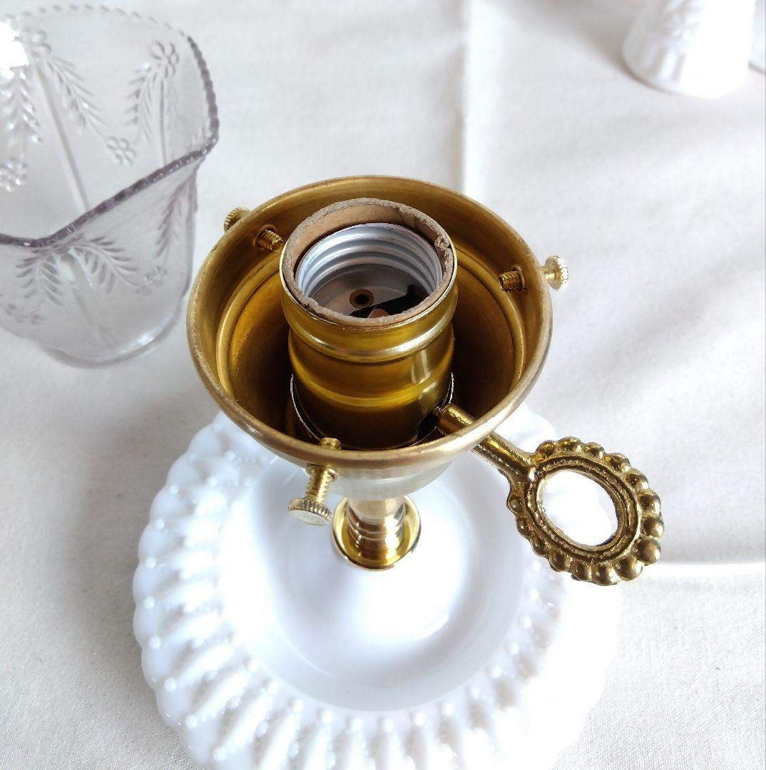 プレスガラスシェード テーブルランプ