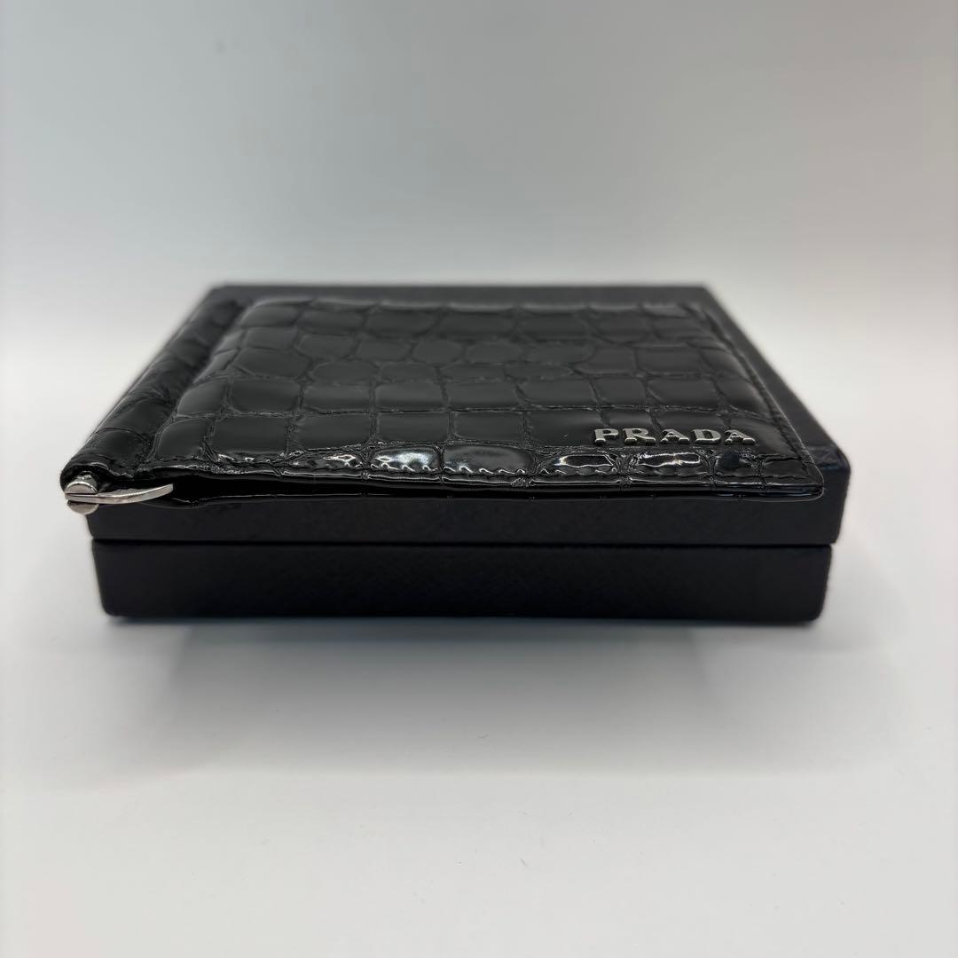 希少品/付属品　PRADA 二つ折り財布　マネークリップ　クロコ　エナメル　黒色
