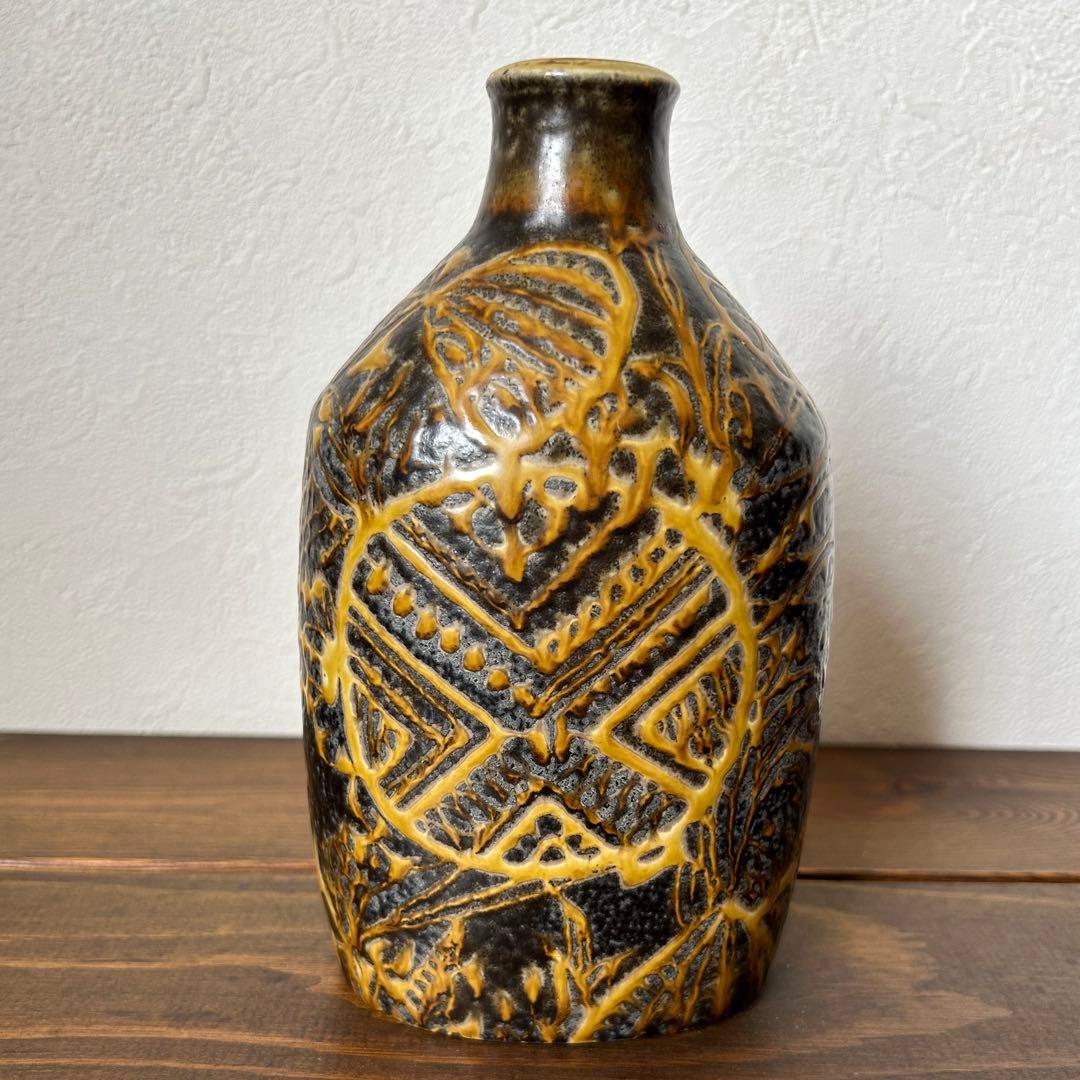 ロイヤルコペンハーゲン Baca（バッカ）黒と黄色の花瓶