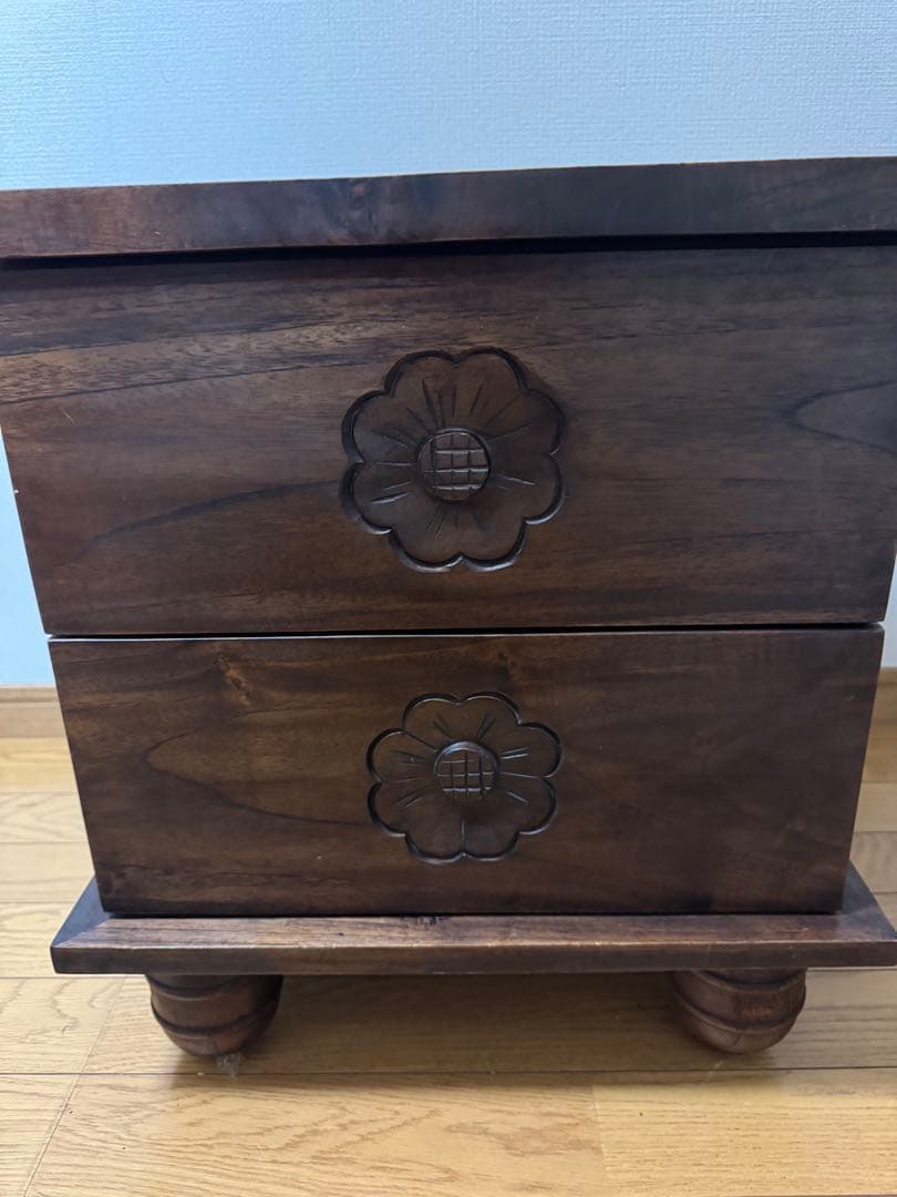 昭和レトロ　ヴィンテージ　木製小物入れ　花柄彫刻