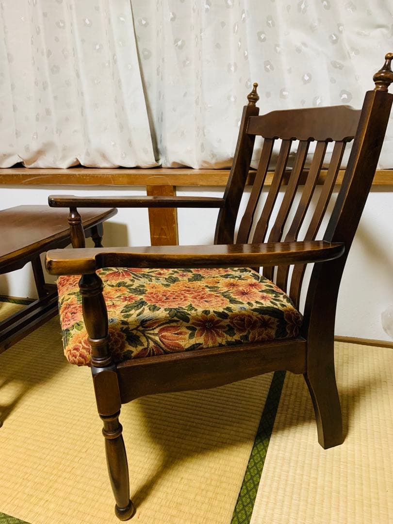 レトロ アンティーク センターテーブルセットの椅子①