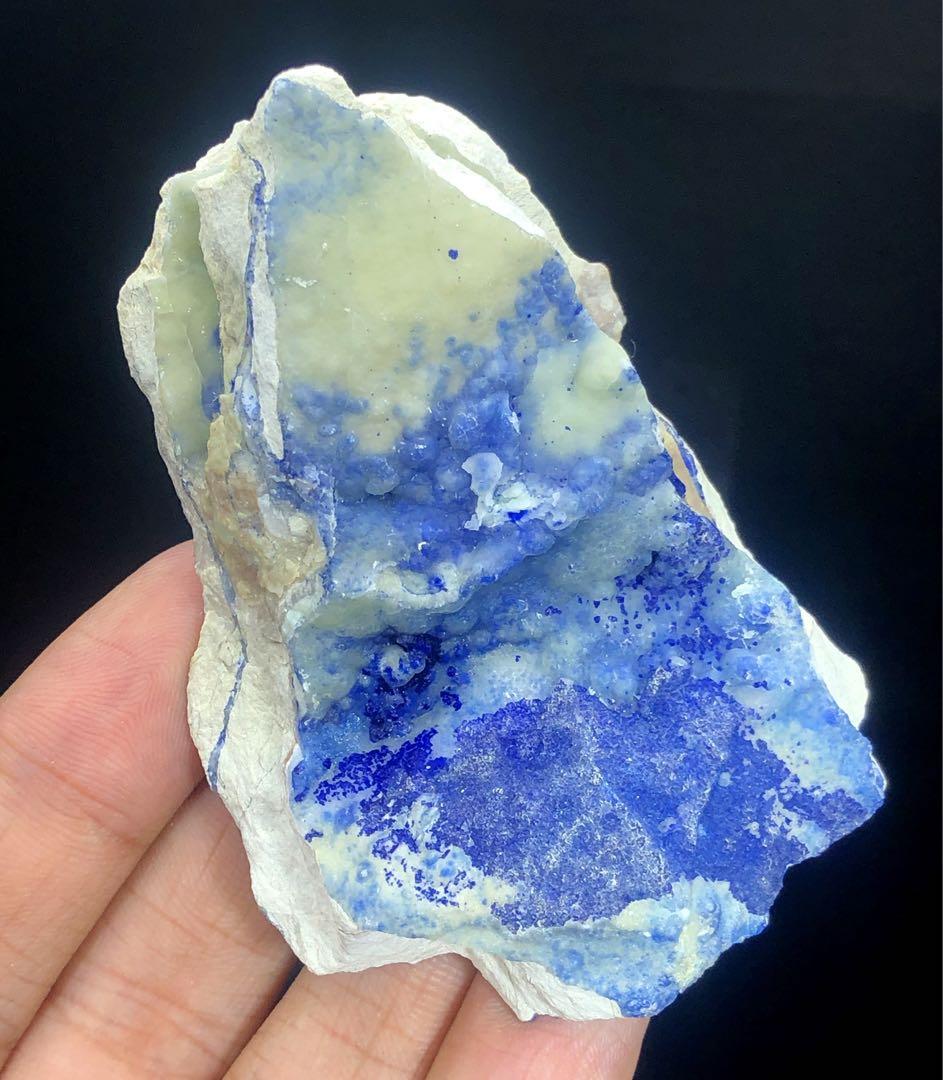 天然ブルーアラゴナイト標本 Natural Blue Aragonite