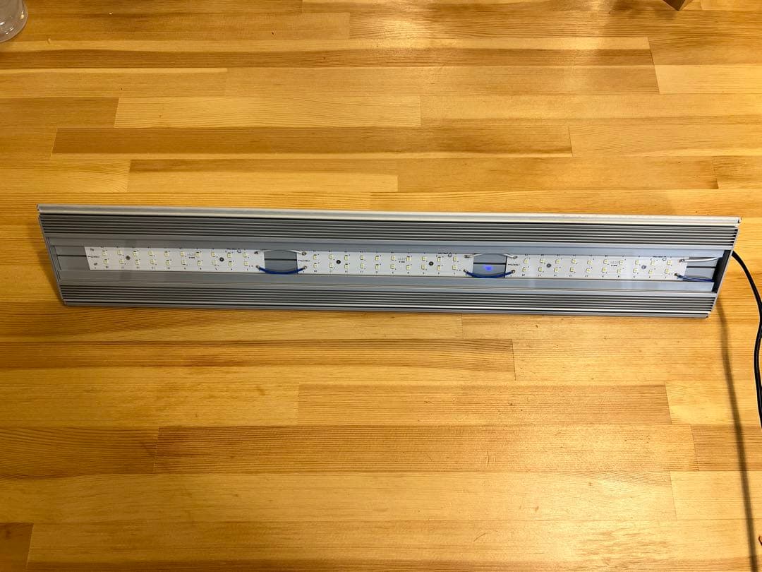 アクロ TRIANGLE LED VIVID 60 トライアングル　照明　水草