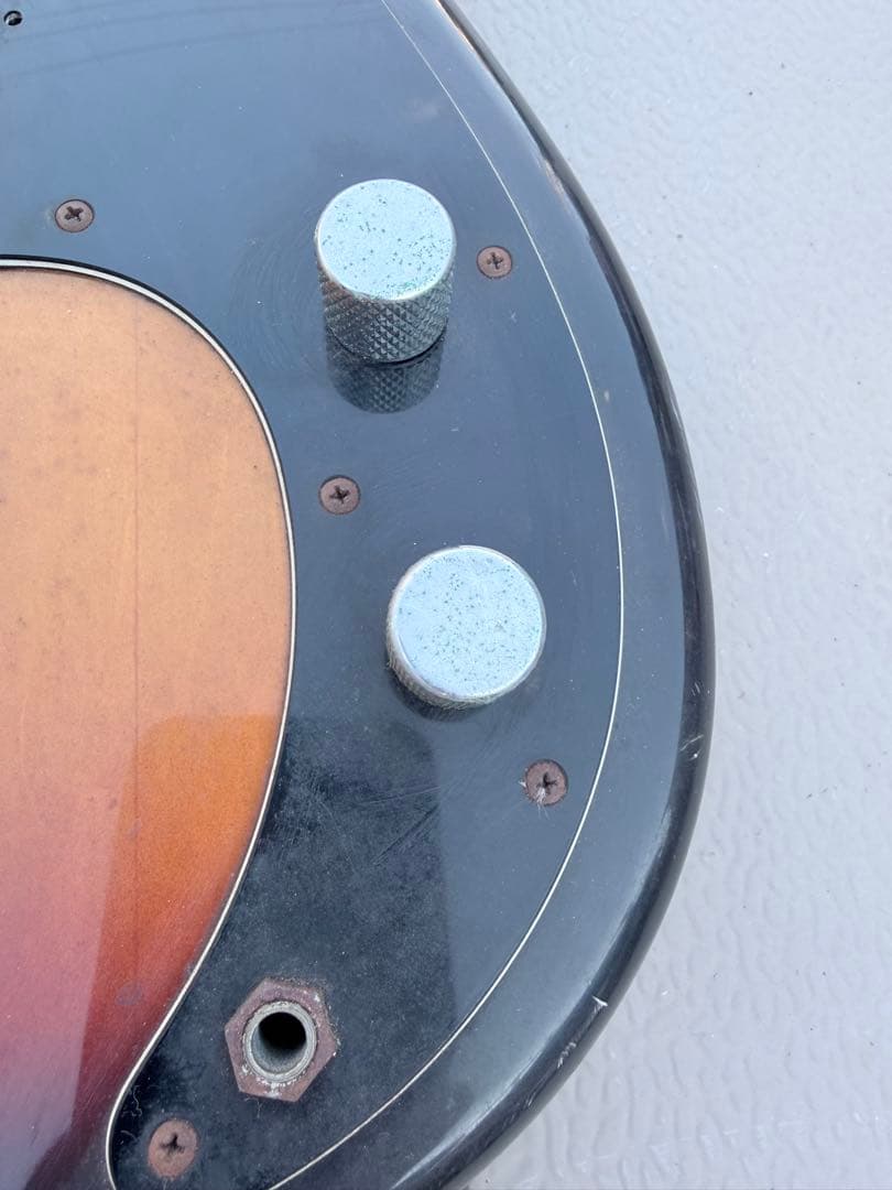 エレキベース サンバースト シングルコイル