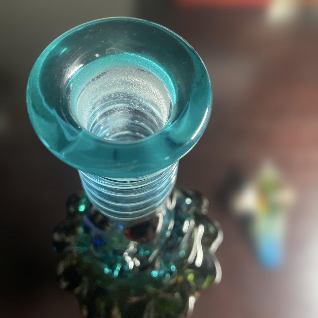 津軽びいどろ　装飾的な青緑色ガラスポット