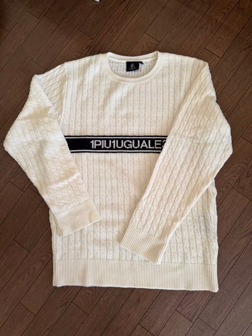 1PIU1UGUALE3 ホワイトケーブルニットセーター